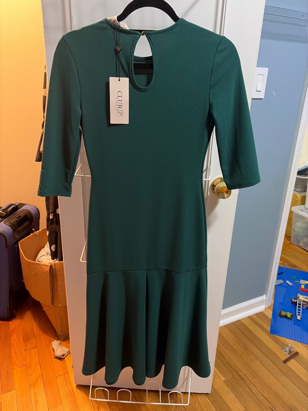 Dress - Picture 2 of 3